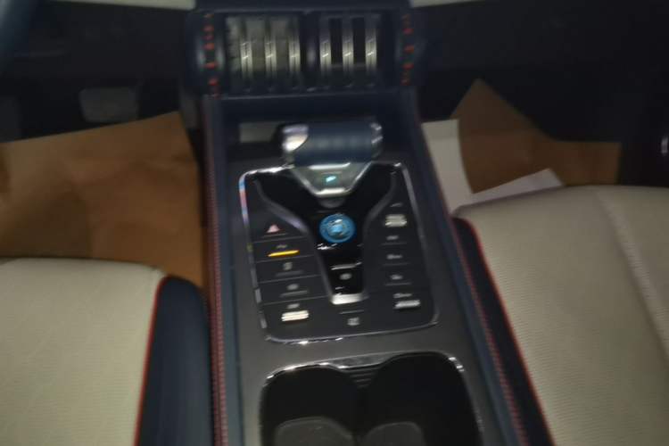 Used BYD Yuan PLUS 2022 430 km Luxury Version Gear Lever
