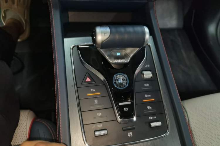 Used BYD Yuan PLUS 2022 430 km Luxury Version Gear Lever