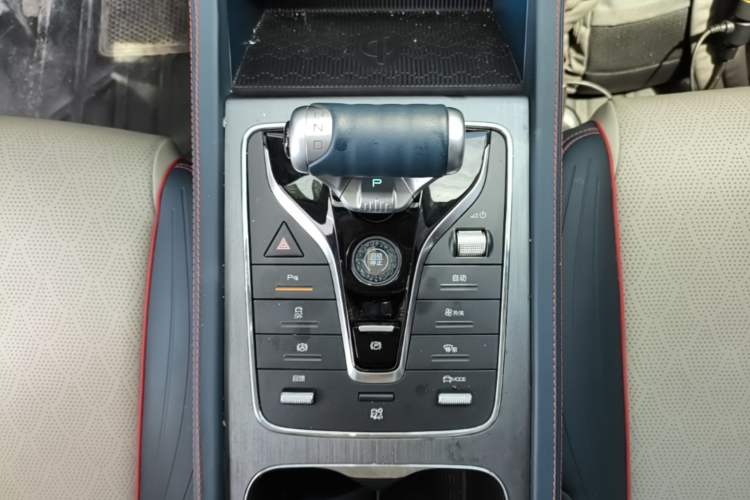 Used BYD Yuan PLUS 2022 510 km Luxury Version Gear Lever
