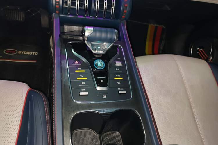 Used BYD Yuan PLUS 2022 510 km Flagship Version Gear Lever