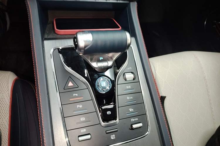 Used BYD Yuan PLUS 2022 510KM Flagship PLUS Gear Lever