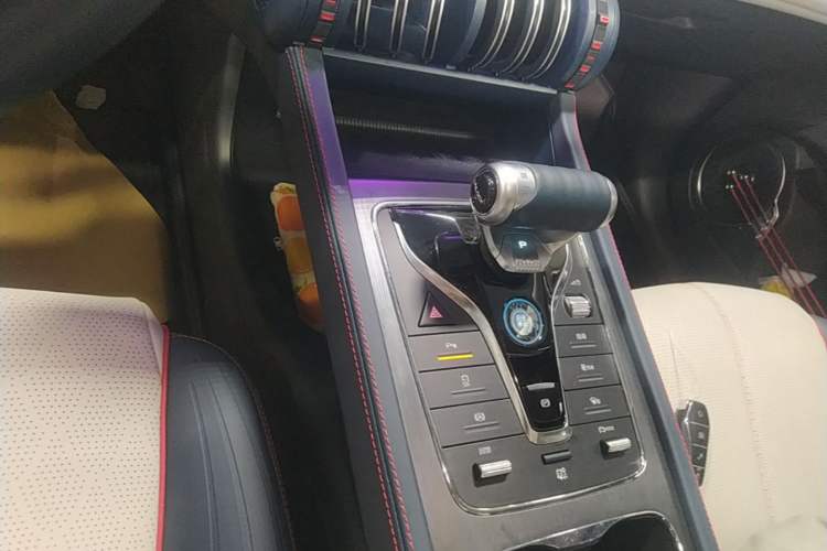 Used BYD Yuan PLUS 2022 430 km Luxury Version Gear Lever