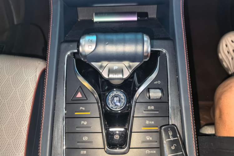 Used BYD Yuan PLUS 2022 510KM Flagship PLUS Gear Lever