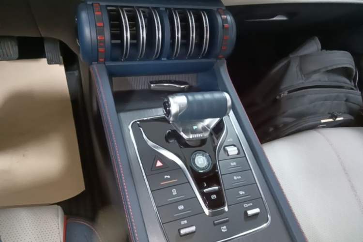 Used BYD Yuan PLUS 2022 430 km Luxury Version Gear Lever
