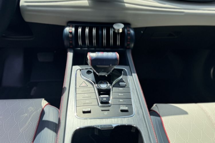 Used BYD Yuan PLUS 2022 510 km Flagship Version Interior 1