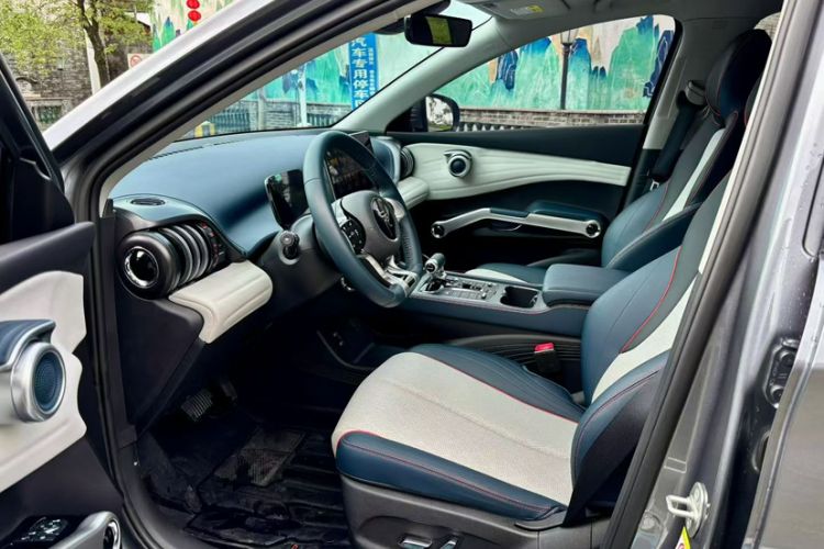 Used BYD Yuan PLUS 2022 510 km Flagship Version Interior 1