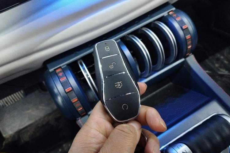 Used BYD Yuan PLUS 2022 510 km Flagship Version Interior 1