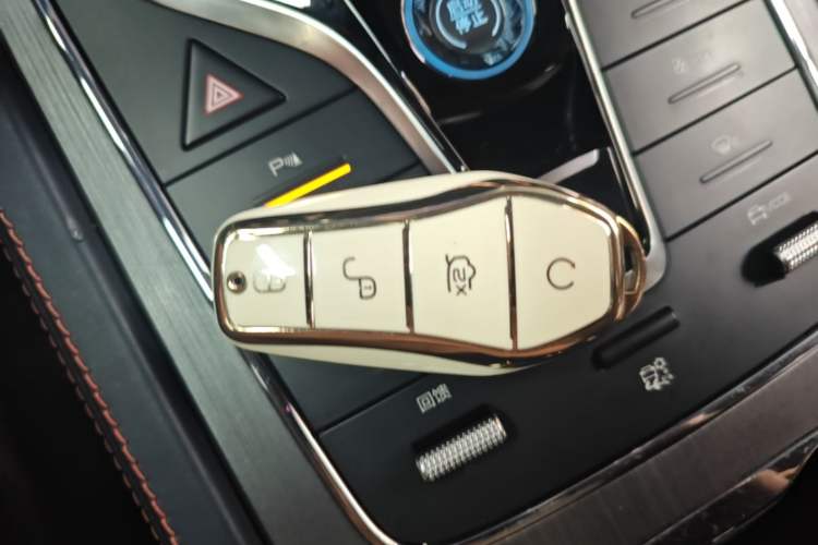 Used BYD Yuan PLUS 2022 510KM Flagship PLUS Interior 1