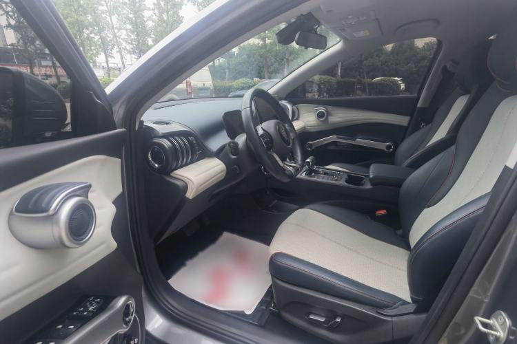 Used BYD Yuan PLUS 2022 510 km Luxury Version Interior 1