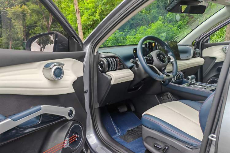 Used BYD Yuan PLUS 2022 510 km Flagship Version Interior 2