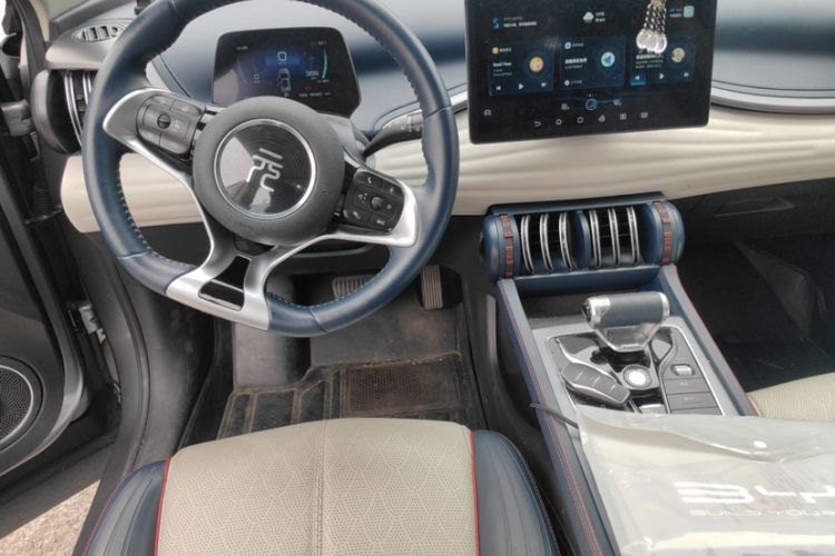 Used BYD Yuan PLUS 2022 430 km Luxury Version Interior 2