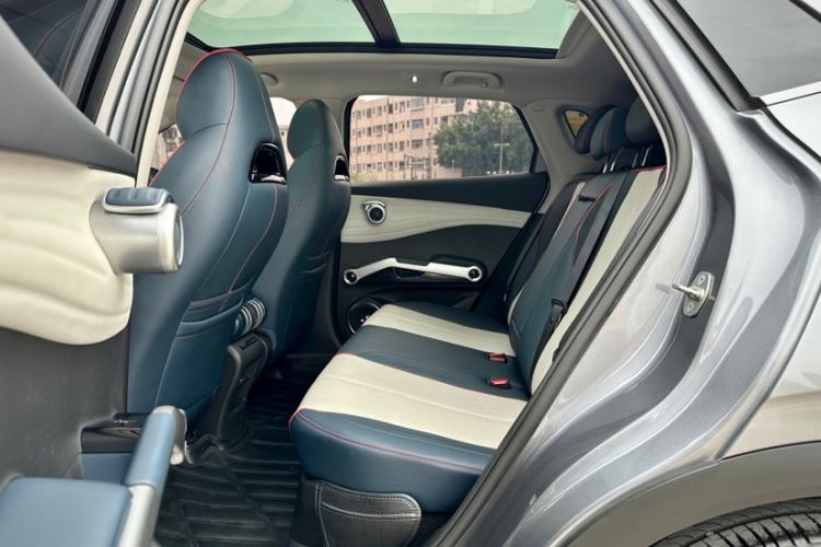 Used BYD Yuan PLUS 2022 430 km Luxury Version Interior 3
