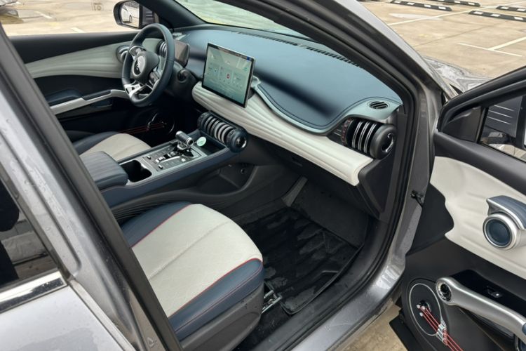 Used BYD Yuan PLUS 2022 510 km Flagship Version Interior 3