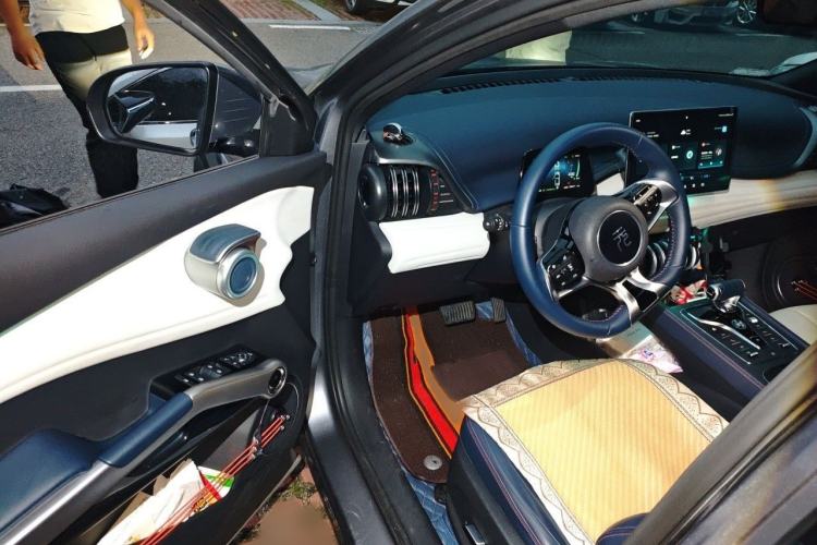 Used BYD Yuan PLUS 2022 510 km Flagship Version Interior 3