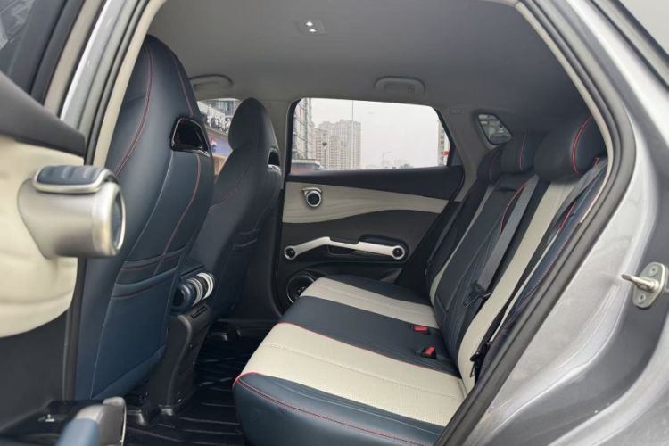 Used BYD Yuan PLUS 2022 510 km Luxury Version Interior 4