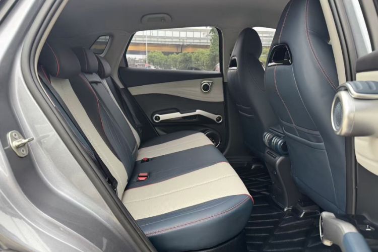 Used BYD Yuan PLUS 2022 510 km Luxury Version Interior 7