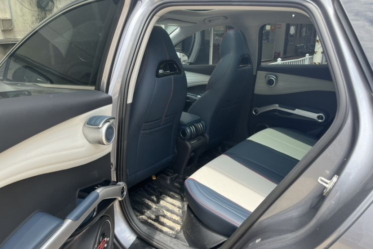 Used BYD Yuan PLUS 2022 430 km Luxury Version Interior 7
