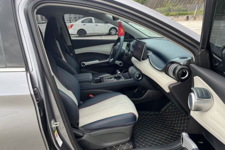 Used BYD Yuan PLUS 2022 510 km Flagship Version Interior 8