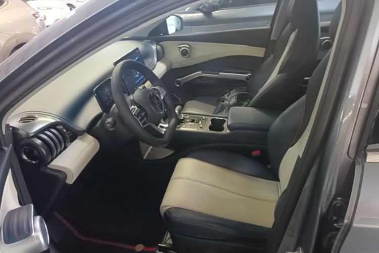 Used BYD Yuan PLUS 2022 510 km Flagship Version Left Front Seat