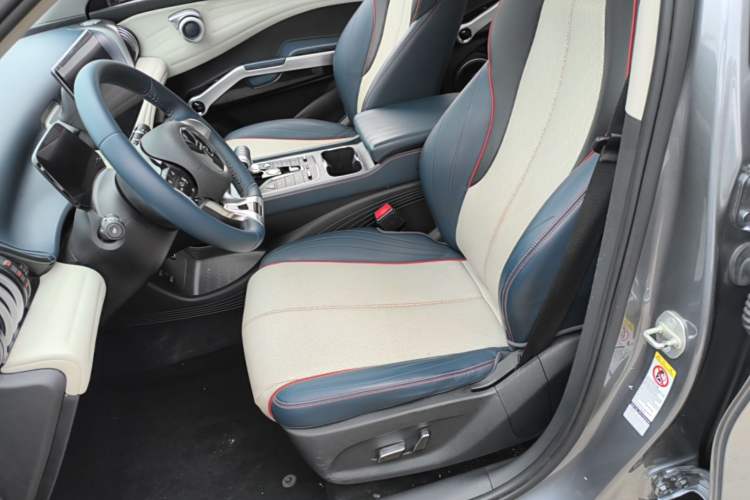 Used BYD Yuan PLUS 2022 430 km Luxury Version Left Front Seat