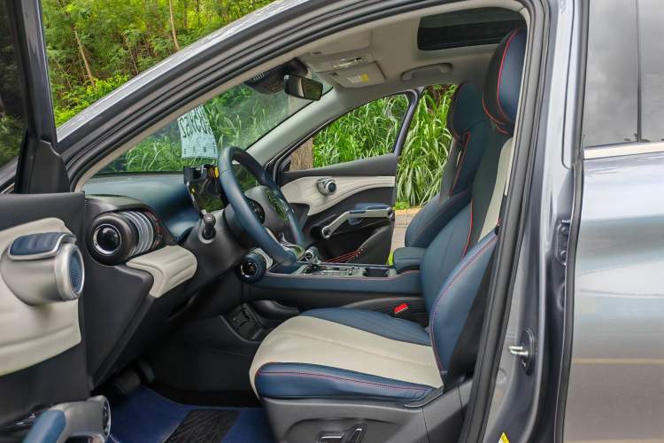 Used BYD Yuan PLUS 2022 510 km Flagship Version Left Front Seat