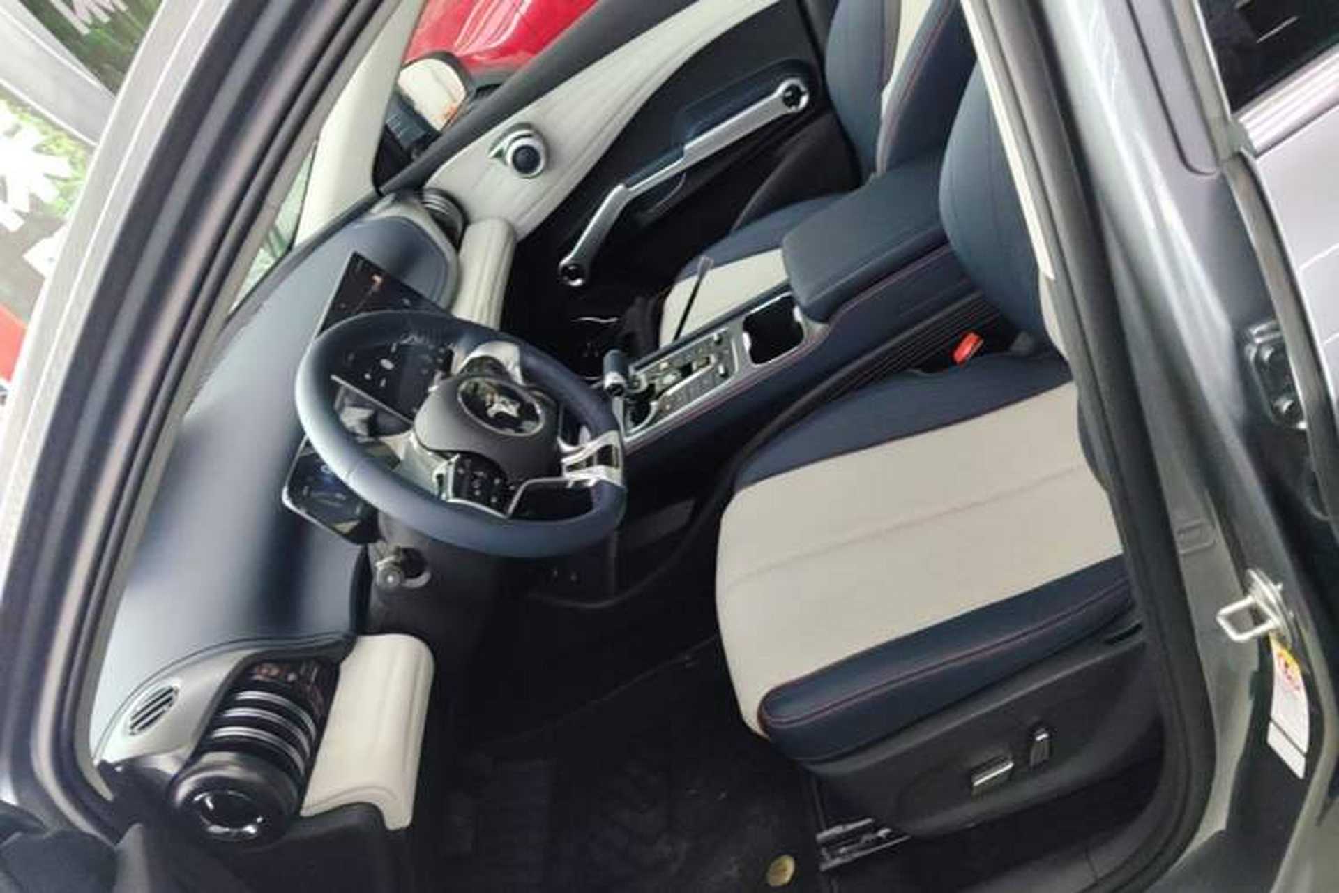 Used BYD Yuan PLUS 2022 430 km Luxury Version Left Front Seat