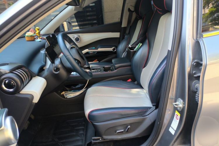 Used BYD Yuan PLUS 2022 510 km Flagship Version Left Front Seat