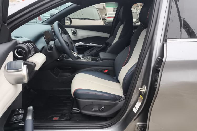 Used BYD Yuan PLUS 2022 510 km Flagship Version Left Front Seat