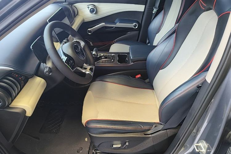 Used BYD Yuan PLUS 2022 430 km Luxury Version Left Front Seat