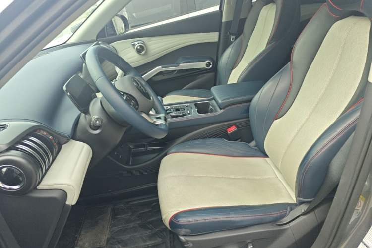 Used BYD Yuan PLUS 2022 430 km Luxury Version Left Front Seat