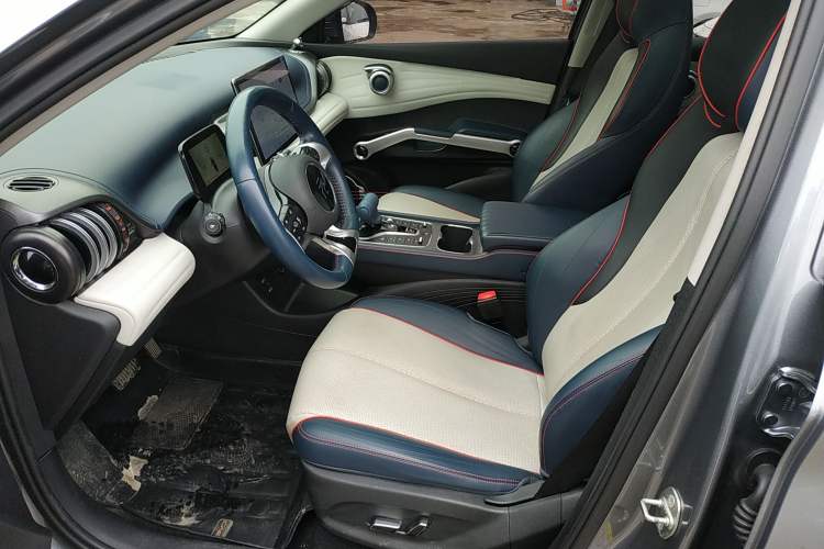 Used BYD Yuan PLUS 2022 430 km Luxury Version Left Front Seat