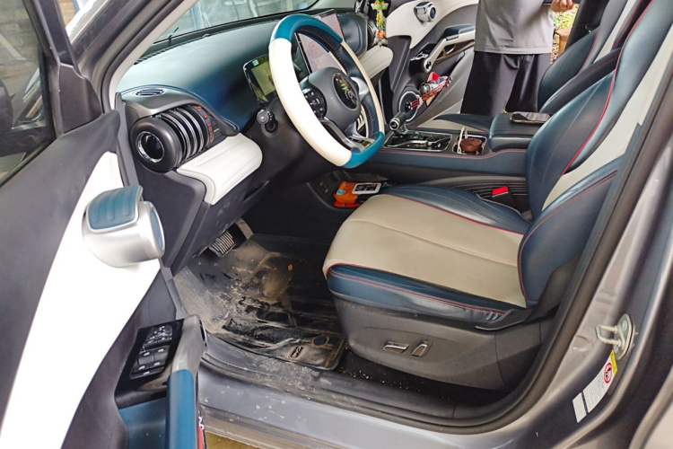 Used BYD Yuan PLUS 2022 430 km Luxury Version Left Front Seat