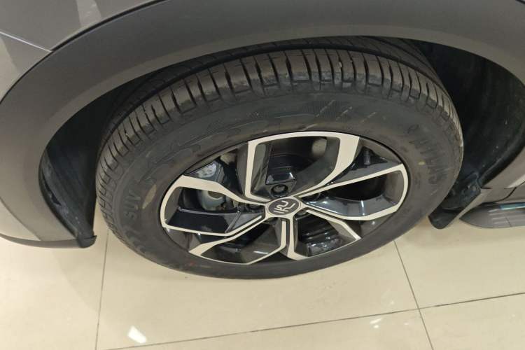 Used BYD Yuan PLUS 2022 510 km Luxury Version Left Front Wheel Hub