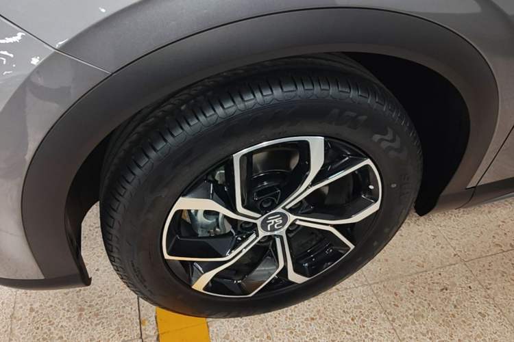 Used BYD Yuan PLUS 2022 430 km Luxury Version Left Front Wheel Hub