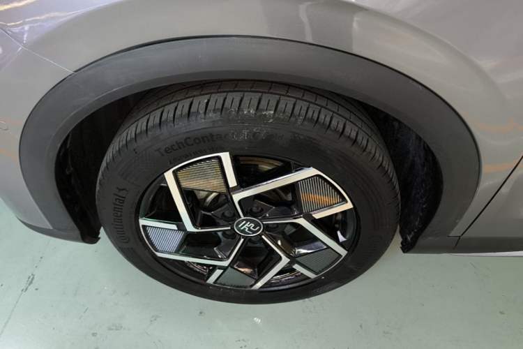 Used BYD Yuan PLUS 2022 510KM Flagship PLUS Left Front Wheel Hub