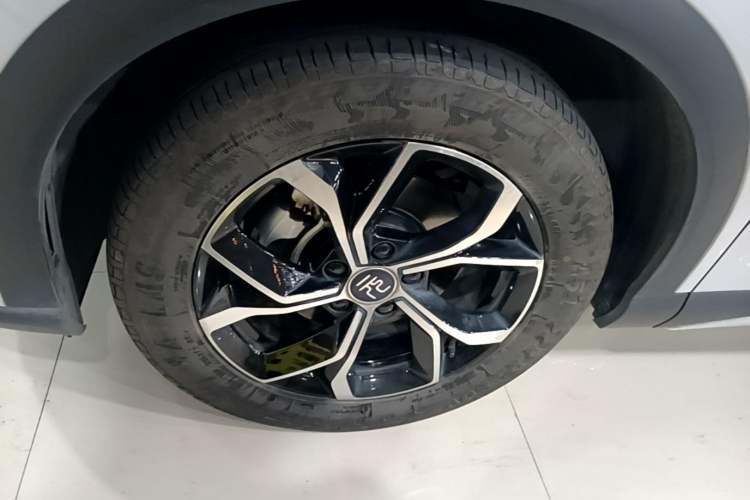 Used BYD Yuan PLUS 2022 430 km Luxury Version Left Front Wheel Hub