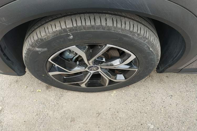 Used BYD Yuan PLUS 2022 510 km Luxury Version Left Front Wheel Hub
