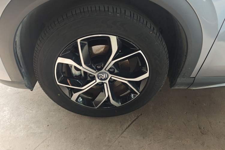 Used BYD Yuan PLUS 2022 430 km Luxury Version Left Front Wheel Hub