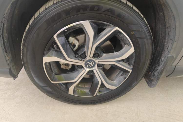 Used BYD Yuan PLUS 2022 430 km Luxury Version Left Front Wheel Hub