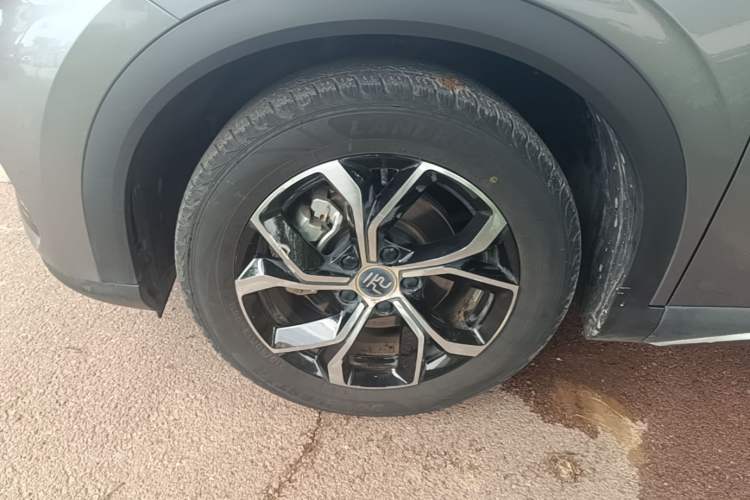 Used BYD Yuan PLUS 2022 430 km Luxury Version Left Front Wheel Hub