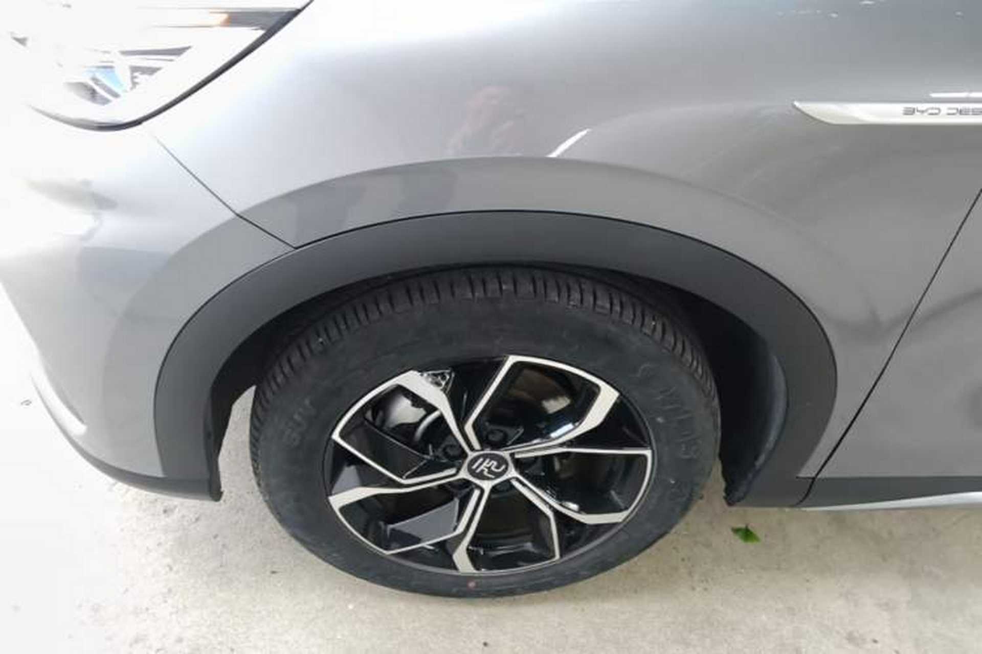 Used BYD Yuan PLUS 2022 430 km Luxury Version Left Front Wheel Hub