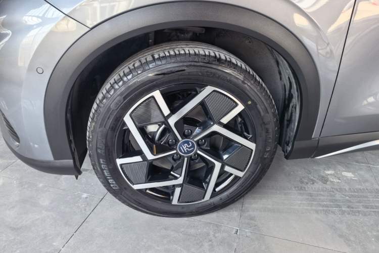 Used BYD Yuan PLUS 2022 510KM Flagship PLUS Left Front Wheel Hub