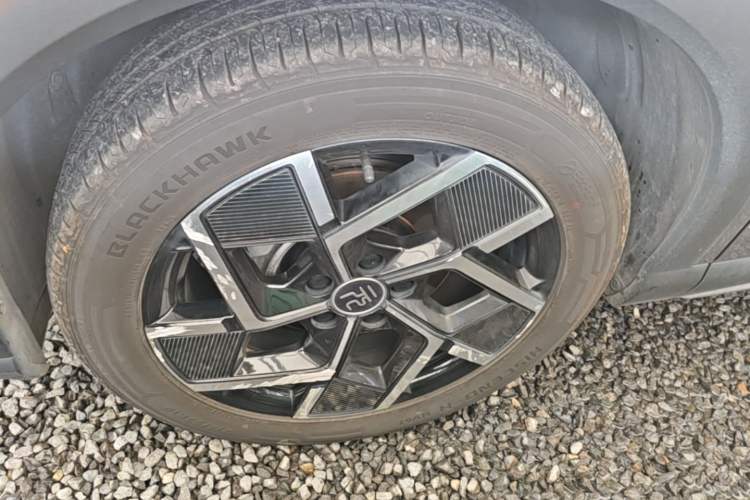 Used BYD Yuan PLUS 2022 510 km Flagship Version Left Front Wheel Hub