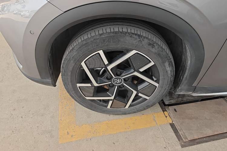 Used BYD Yuan PLUS 2022 510KM Flagship PLUS Left Front Wheel Hub