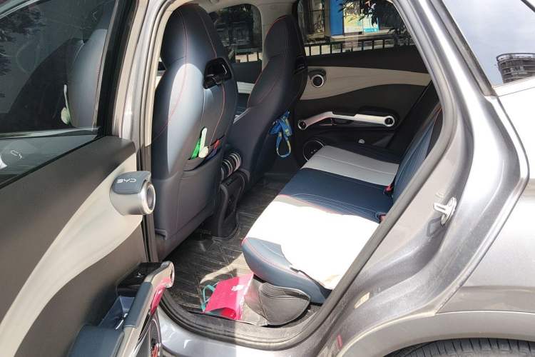 Used BYD Yuan PLUS 2022 510 km Flagship Version Left Rear Seat