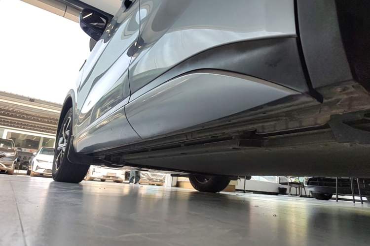 Used BYD Yuan PLUS 2022 430 km Luxury Version Left Side Sill