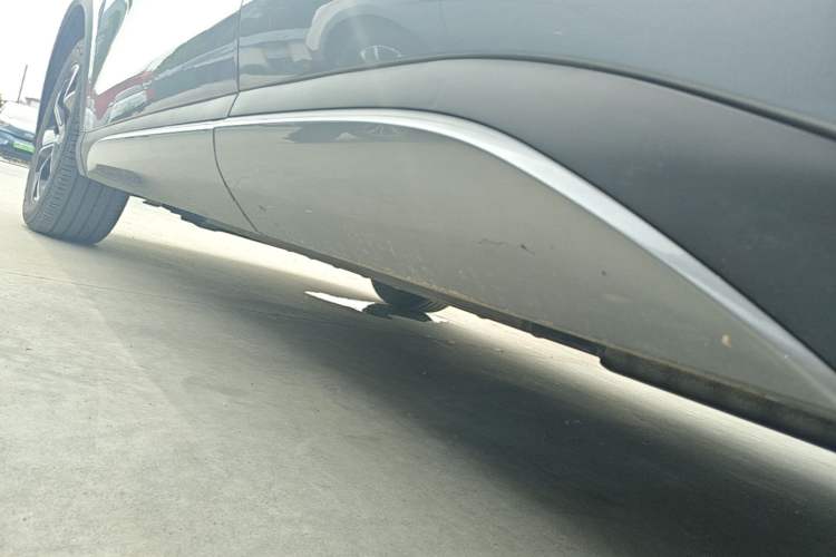 Used BYD Yuan PLUS 2022 430 km Luxury Version Left Side Sill