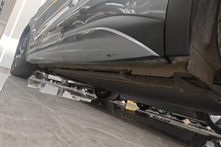 Used BYD Yuan PLUS 2022 430 km Luxury Version Left Side Sill