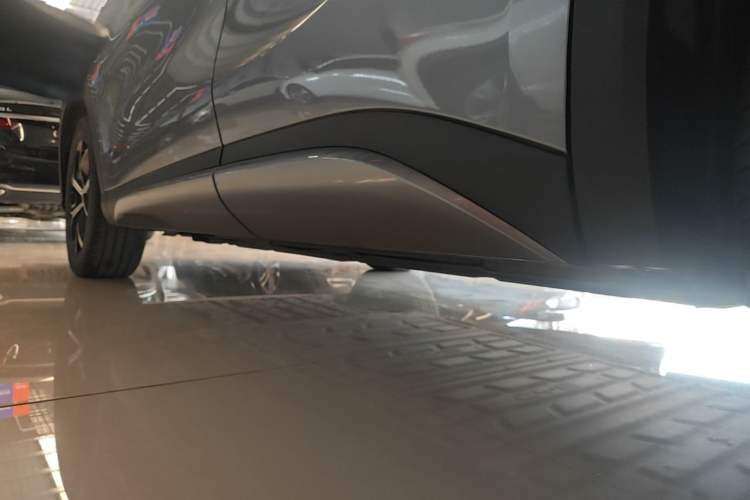 Used BYD Yuan PLUS 2022 430 km Luxury Version Left Side Sill
