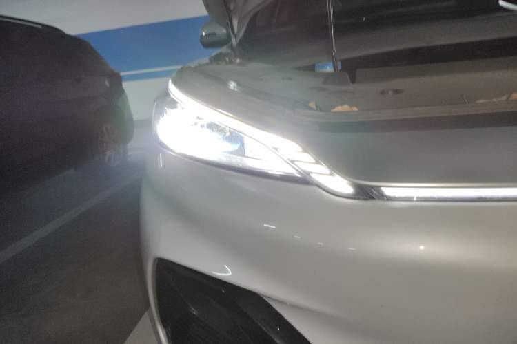 Used BYD Yuan PLUS 2022 430 km Luxury Version Right Front Headlight